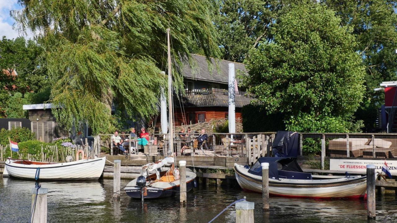 Landzicht Vakantiehuis Aan De Fluessen Elahuizen Dış mekan fotoğraf
